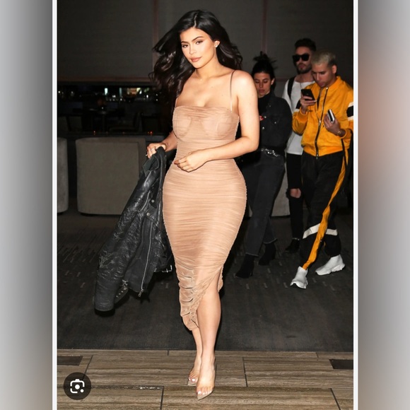 NBD | NWT Nude Organza Bodycon Natasha Dress in Mocha Size Small - Picture 8 of 13